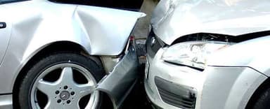  Răniți un tânăr din Orlat și un bărbat din București în accidentul de pe DJ 106 D