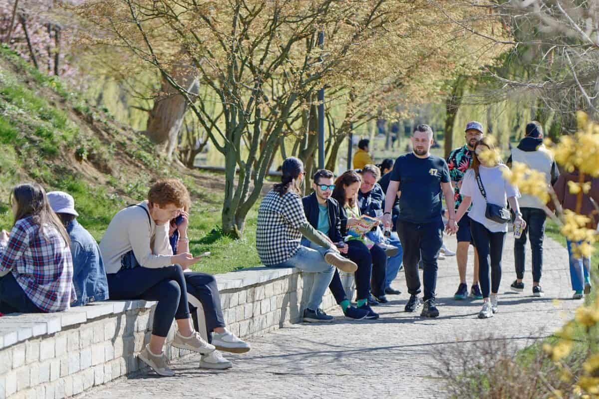  Așteptăm ploi și căldură de vară în zilele următoare