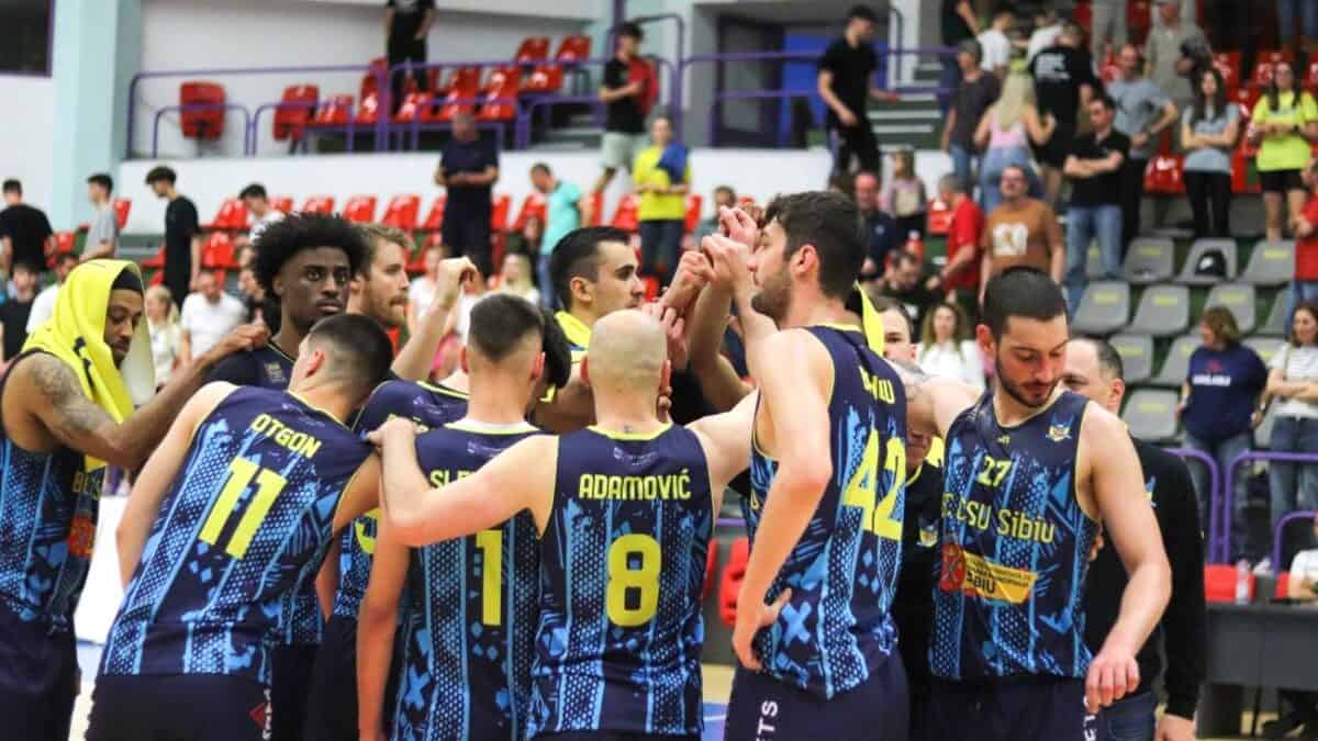  Bilete acum disponibile pentru duelul CSU Sibiu vs. CSM Tg. Mureș în play-out-ul Ligii Naționale de Baschet