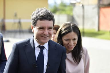 Nicușor Dan în Vizită la Salina Praid și în Regiunile Afectate de Inundații din Covasna
