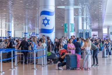 Companii Aeriene Suspendă Iar Zborurile Către Israel După Atacul Cu Rachetă