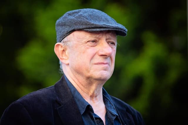 ULBS Întrerupe Colaborarea cu Mihai Mălaimare datorită Declarațiilor Extremiste
