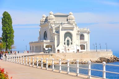 Cazinoul din Constanța Atrage Peste 10.000 Vizitatori la Redeschidere cu Expoziții și Spectacole Magnifice în Primele Zile ale Zilelor Constanței