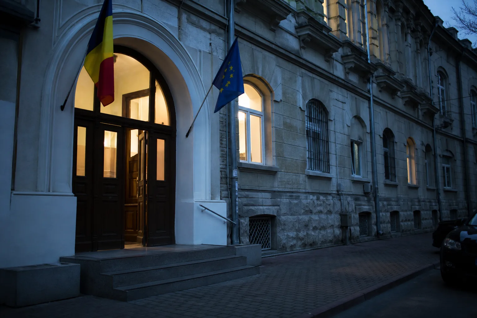 Judecătoria Sibiu a dispus arest preventiv 30 de zile într-un dosar de lovire